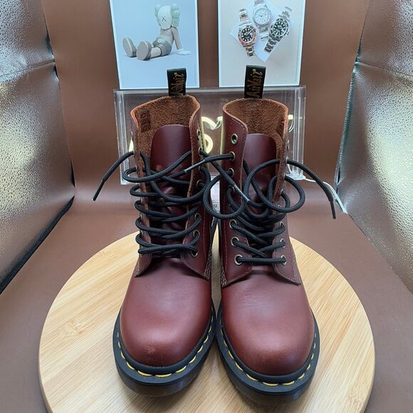 Dr. Martens Women’s Clemency Lace-Up Boots Brown Sz 5 - Picture 3 of 9